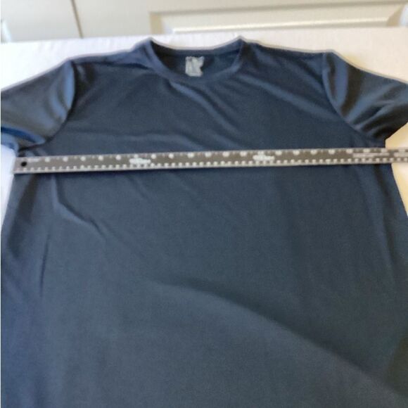 Athlio T-Shirt Men’s Size Medium Color Black 100% Polyester - Picture 8 of 8